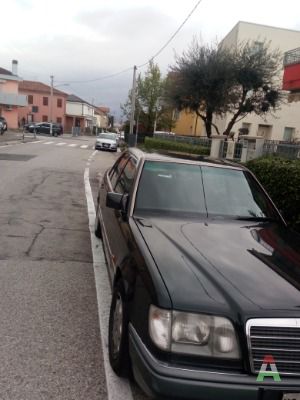 Mercedes. W124. Vendo! Ti