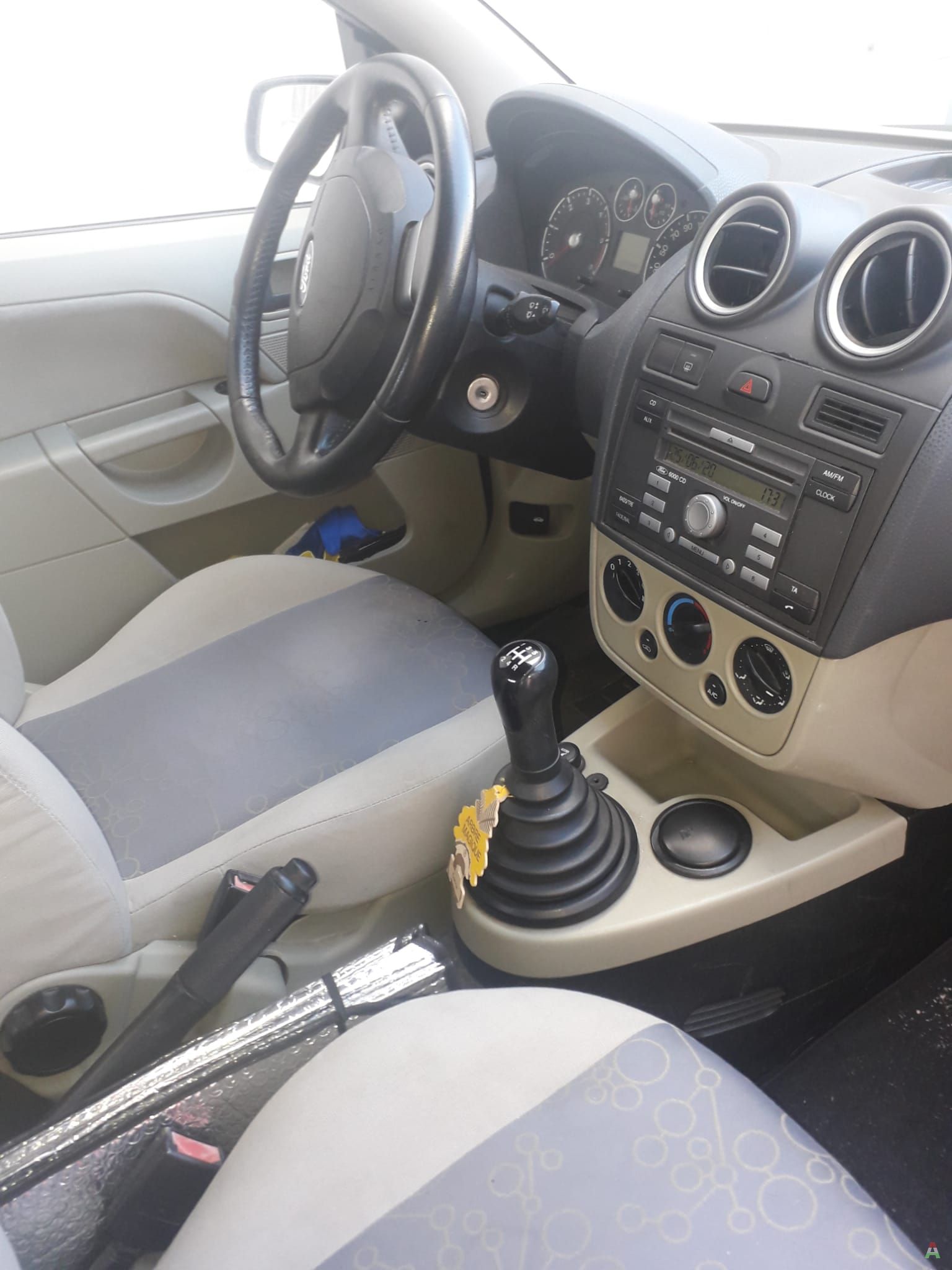 Vendo Ford Fiesta tdci 1.4