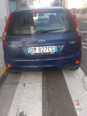 Vendo Ford Fiesta tdci 1.4