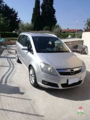 Vendesi opel zafira anno 2006